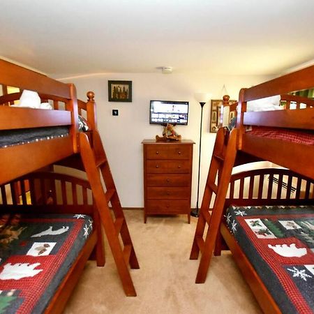 3-Bedroom Vacation Home Steps To Camelback Ski Area Ski-In Ski-Out Crescent Lake Exteriör bild
