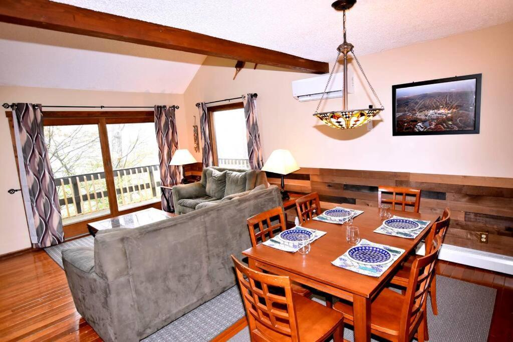 3-Bedroom Vacation Home Steps To Camelback Ski Area Ski-In Ski-Out Crescent Lake Exteriör bild