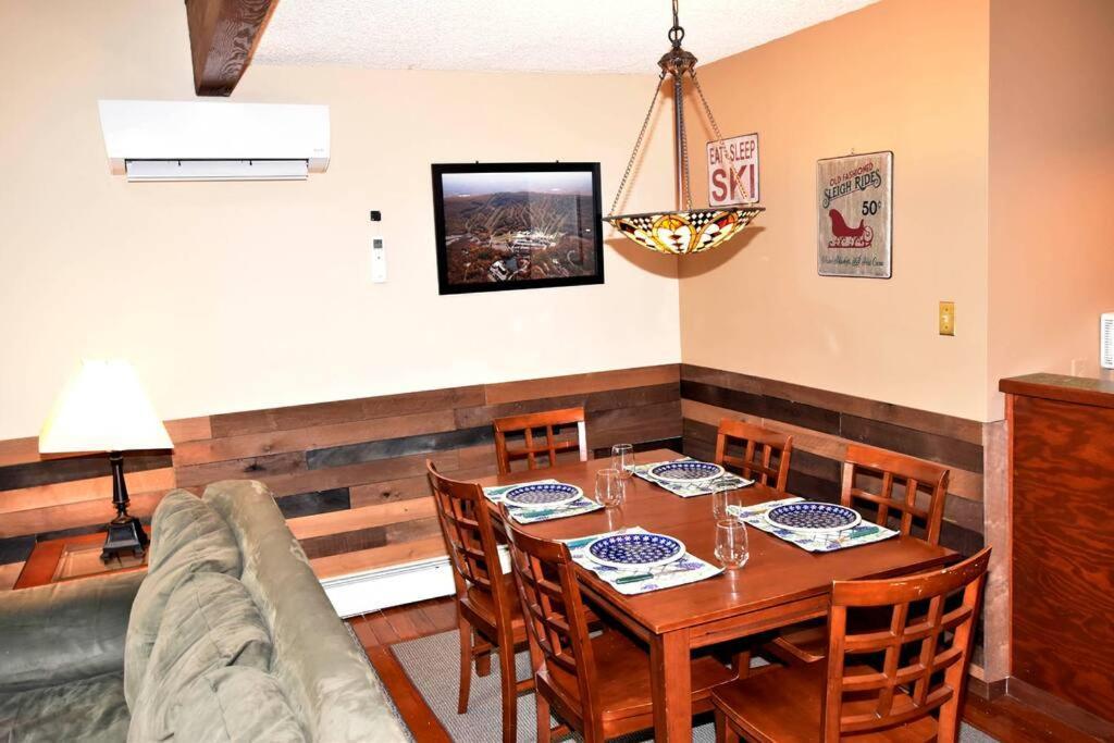 3-Bedroom Vacation Home Steps To Camelback Ski Area Ski-In Ski-Out Crescent Lake Exteriör bild