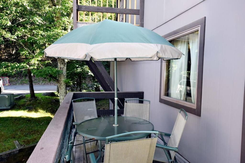 3-Bedroom Vacation Home Steps To Camelback Ski Area Ski-In Ski-Out Crescent Lake Exteriör bild